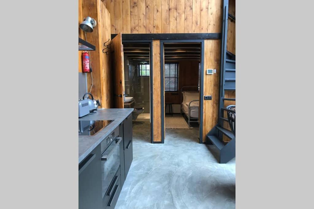 Uniek Houten Huis Nabij Bos En Plassen Hollandsche Rading Dış mekan fotoğraf
